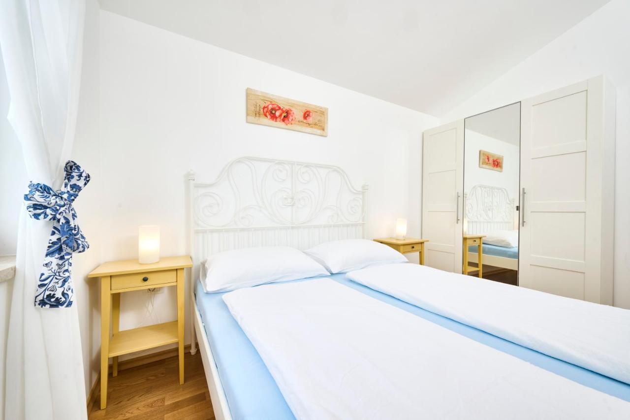 Elia Apartments Savudrija Esterno foto